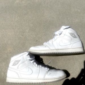 AJ1 Mid “Wolf Grey” (2016) Size 10.5M